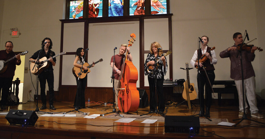 The Eastern Kentucky University Bluegrass Ensemble (left to right): Danny Barnes, Reece Taylor, Alexa Snyder, Zach Yates, Pam Perry, Lauren Keller and John Maupin. // Photo by Terry Vaught
