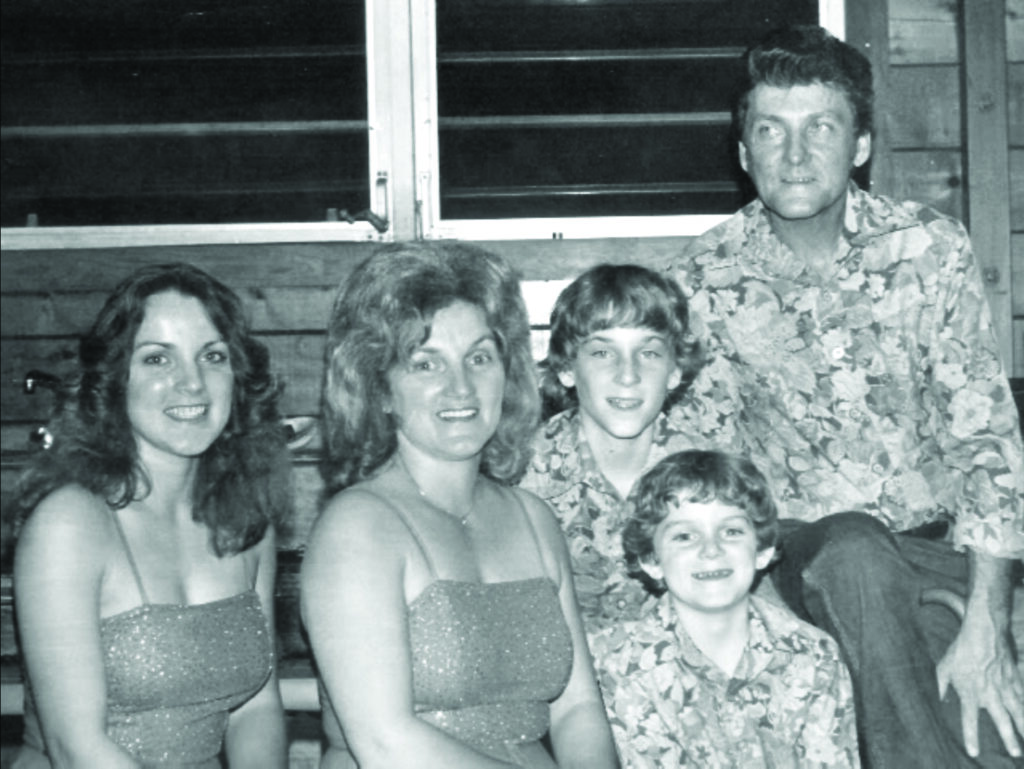 The Sally Mountain Show: (left to right): Rhonda Vincent, Carolyn Vincent, Darrin Vincent, Brian Vincent and Johnny Vincent. Photo Courtesy of Rhonda Vincent
