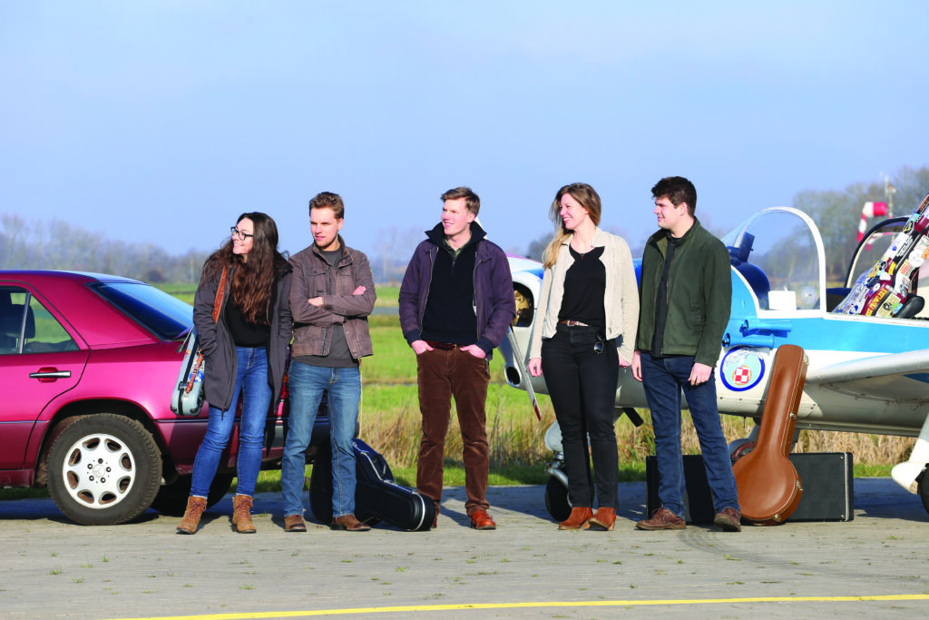 Long Way Home Bluegrass Band (left to right) Kylie Kay Anderson, Owen Schinkel, Paul Ahrend, Katja Grabe, Lukas Grabe //  Photo by  Torsten Wettstein
