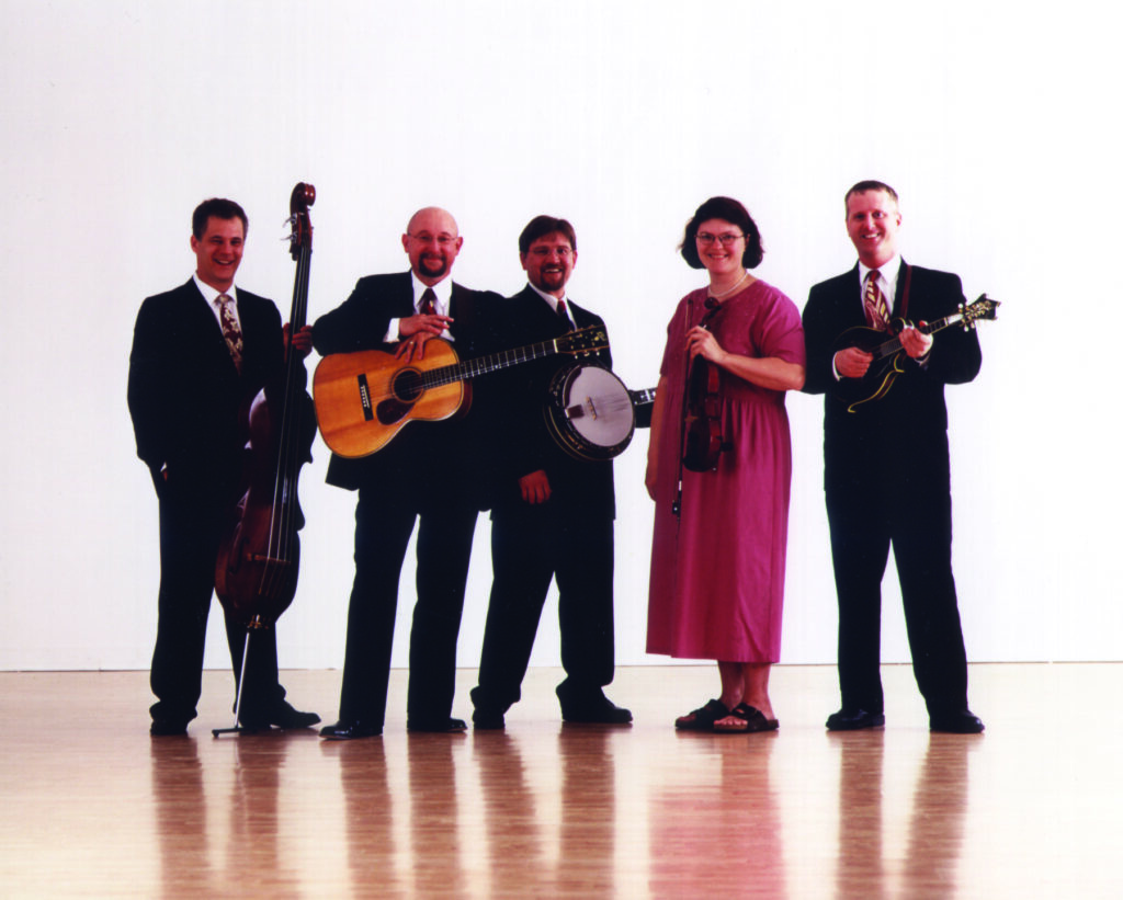 Monroe Crossing (left to right) – Mark Anderson, Art Blackburn, Graham Sones, Lisa Fuglie and Matt Thompson.   //  Photo by jamey guy